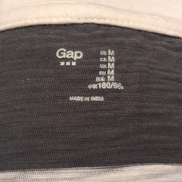Gap Grey and Cream Cotton Tee - Picture 3 of 4